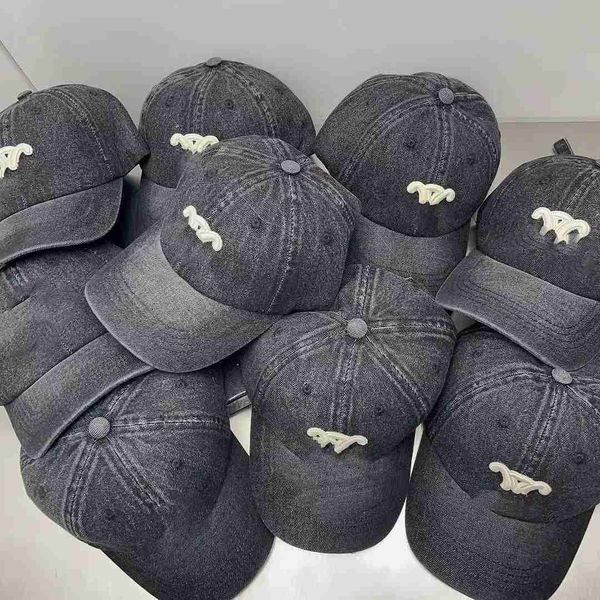 

internet celebrity and the same triumphal arch letter embroidery denim baseball fashion versatile couple sunshade sunscreen duckbill hat new, Blue;gray