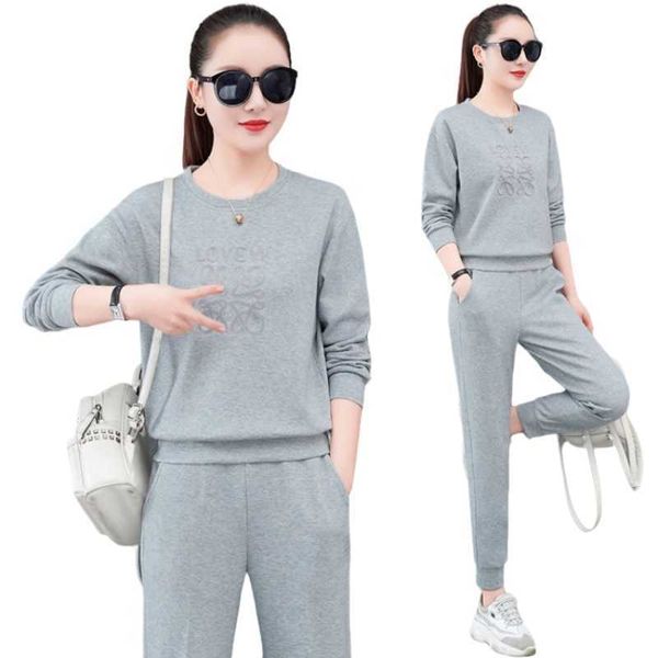 

womens loewees designer leisure sportswear set women's age reducing fashionable long sleeved pants fashion slim sweater spring and autu, Black