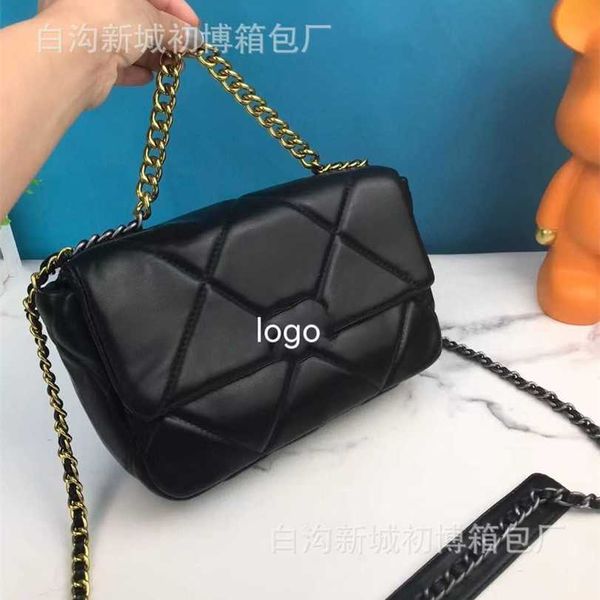 

20% off bag 2024 new launch designer handbag early launch small fragrant cover lingge cloud one handheld sheepskin metal colored crossbody