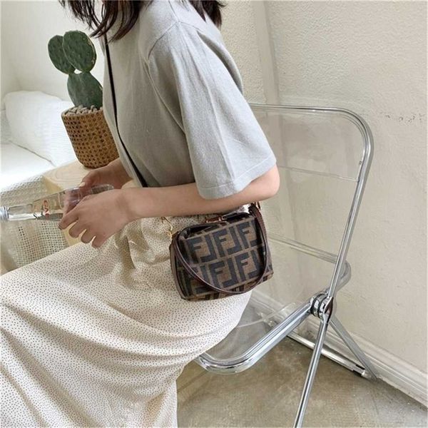 

luxury handbags sale red lunch middle ancient method old flower underarm single versatile multi-purpose