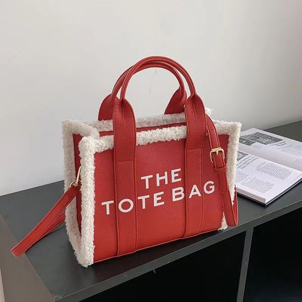 

2023 europe and the united states fashion women's crossbody bag shoulder bag commuter lamb wool tote bag 04