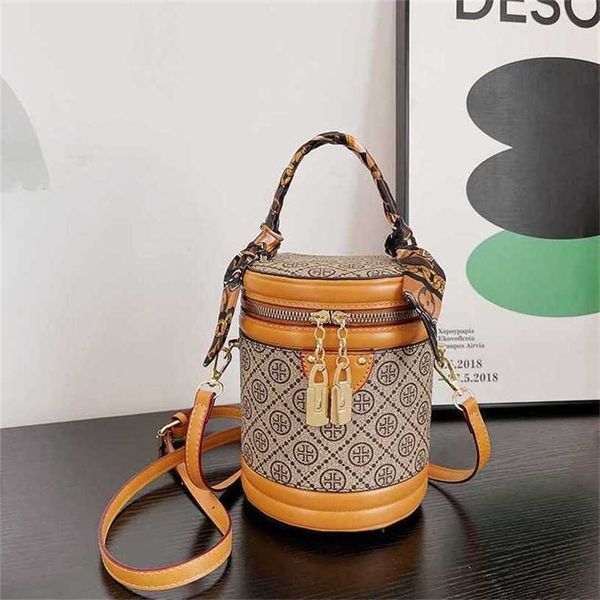

18% off bag 2024 new launch designer handbag silk scarf handheld wealth box new bucket crossbody bags live broadcast