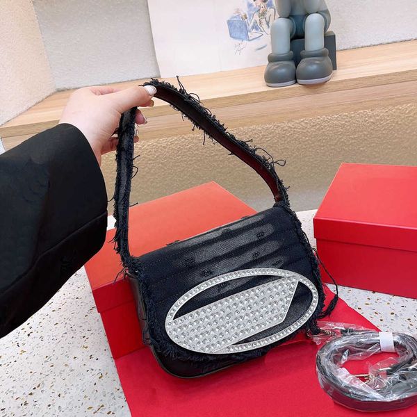 

designer bag d crossbody bag shoulder bag womens new half round leather underarm flap fashion handbag ladies black totes