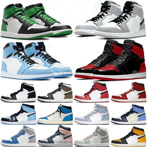 

og high jumpman 1s basketball shoes for men women 1 sports sneakers black white university blue space jam lucky green mocha chicago shoe men