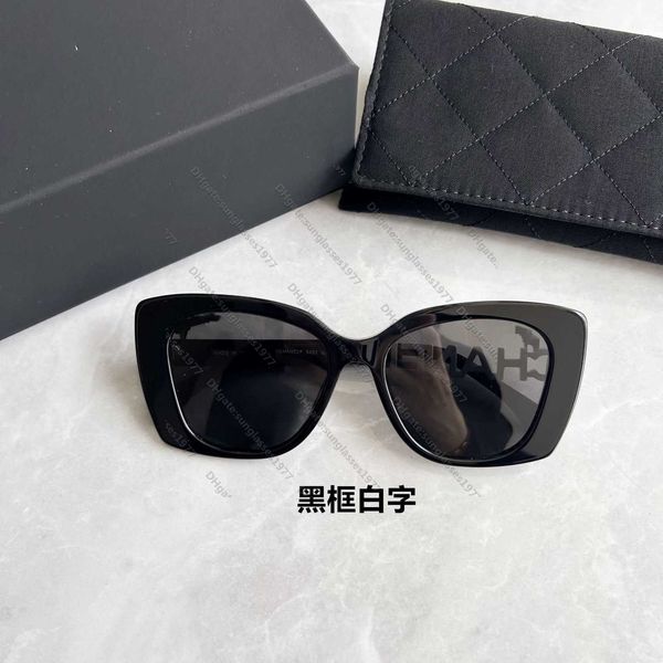 

Fashion sunglasses Xiaoxiangjia CH5422 hollowed out letter black and white two color fashionable elegant women's driver 1FVFQZ2UH