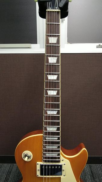 

mai son lp-28 electric guitar as same of the pictures