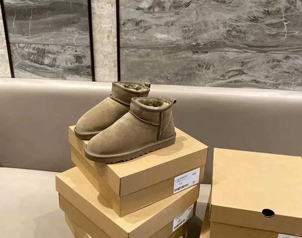 

classical short miniwomen snow boots keep warm boot man womens plush casual sheepskin suede shoes chestnut grey transshipment, Black