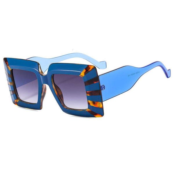 

square trendy street frame sunglasses fashionable retro big brand glasses, White;black