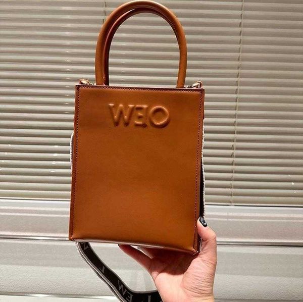 

designer mini handbag tote bag lowe leather handheld small shopping bags brand alphabet embroidery strap crossbody bag