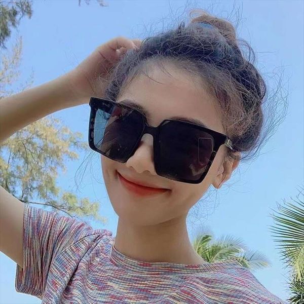 

ins style retro big square sunglasses personality d female trend, White;black