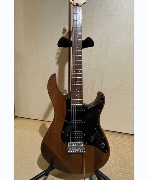 

electric guitar pacifica pac112x electric guitar as same of the pictures