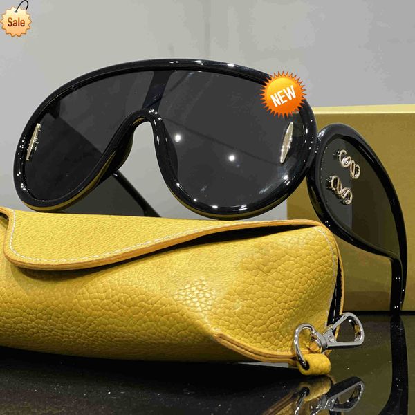 

men sunglasses luxurys classic lens desingers and cool women outdoor tour driving party retro fashion beach sun glass vacation leisure prett, White;black