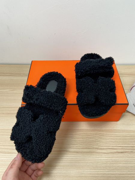 

womens designer sandals summer luxury slippers ringer chain black white apricot color leather 0825