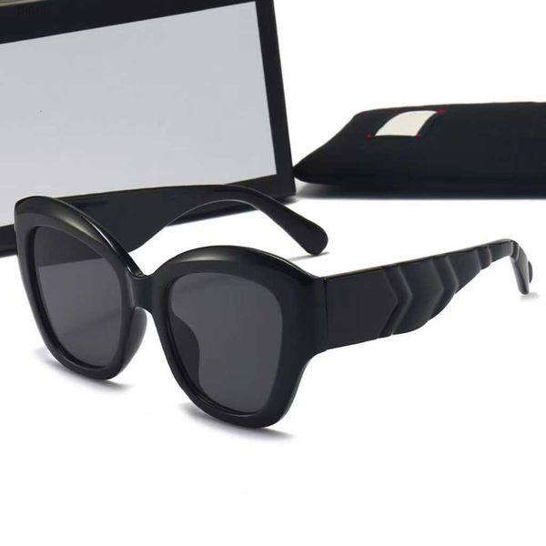

2022 new fashion sunglasses for men and women advanced motion, White;black