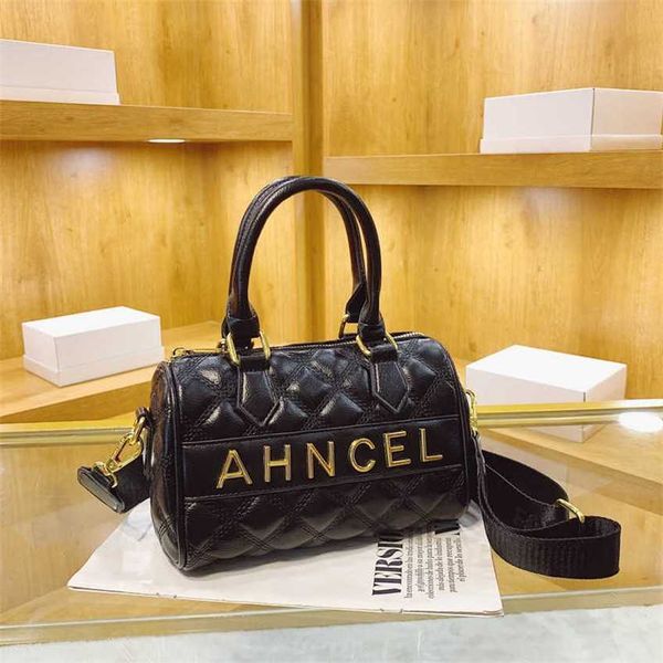 

62% off bag 2024 new launch designer handbag early launch handheld lingge chain new bags shoulder fashion crossbody small