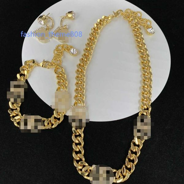 

classic vogue designed brass necklace bracelet diamond d letter earrings womens all-match pearl pendant necklaces fashion designer jewelry h, Black