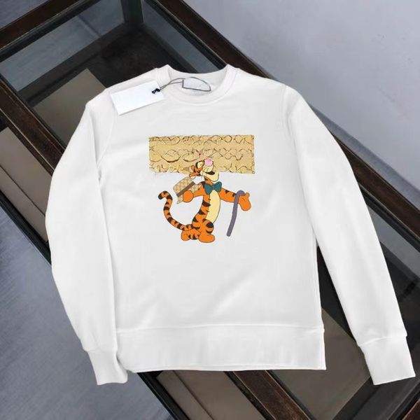 

the latest trendy brand of sweaters is pure cotton printed with a logo, wearing a bunny bunny round neck for both male and female couples, Black