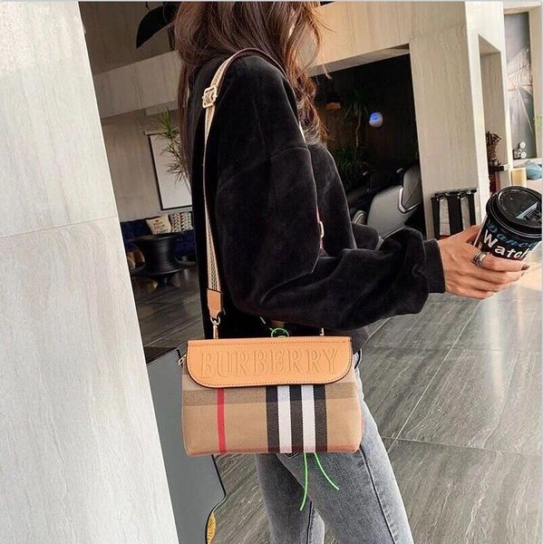 

2023 fashion re-edition burberry bag nylon woman luxurys men designers burberry bags lady womens mens crossbody tote hobo shoulder purses ha