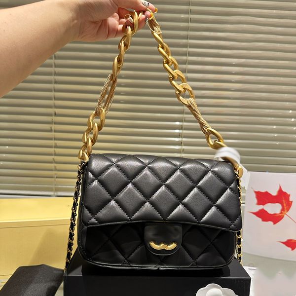 

designer women thick chain underarm bag shoulder bag leather diamond hardware metal buckle luxury handbag matelasse chain diagonal shoulder
