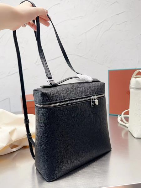 

2023 New Piano L19 Backpack Classic Leather Original Ladies Shoulder Bag Fashion Messenger Bag with Gift Box Precious Leather Pure Leather Large Capacity, Black
