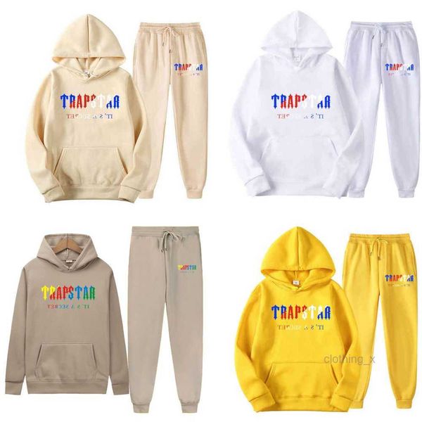 

tracksuit roblox t shirt trapstar brand printed sportswear large men's t shirts 16 colors warm two pieces set loose hoodie sweatshirt p, Black
