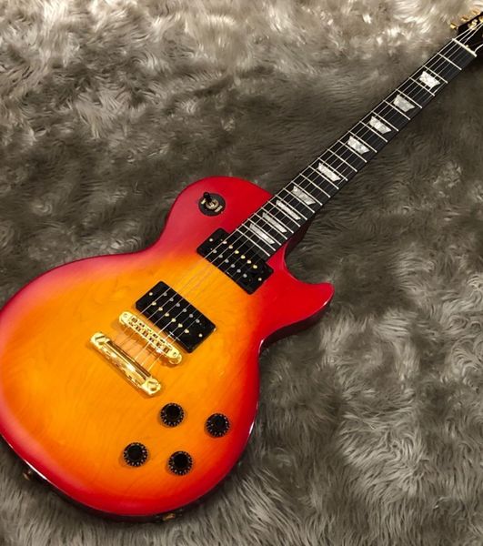 

les p studio lite made in 96 electric guitar as same of the pictures