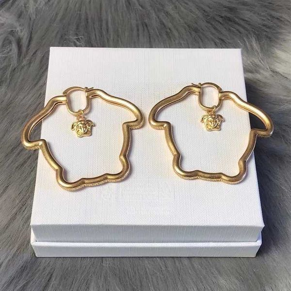 

earrings designer versa brass material exaggerated fashion beauty head silver needle earstuds high grade for women, Golden;silver