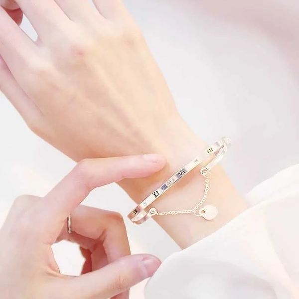 

designer bracelet titanium steel bracelet luxury men's and women's fashion popular do not fade color bracelet trend stainless stee, White