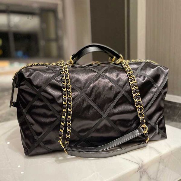 

classic sport travel bowling nylon bags quilted handle totes gold metal hardware matelasse chain crossbody shoulder pocket large capacity ha