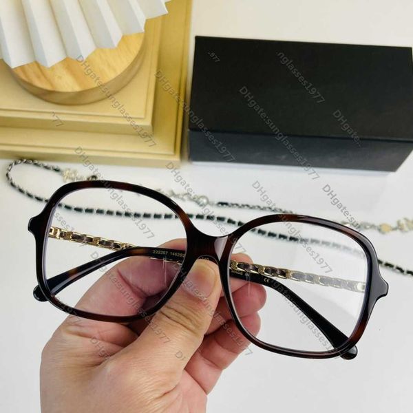 

2023 new xiangjia chain sunglasses 2207 women's fashion versatile box anti blue light plain face glasses{category}, White;black