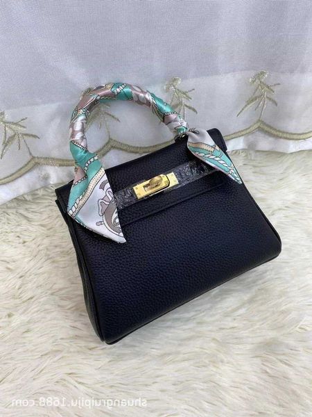 

designer kelyes tote bag mini 2023 new bag one shoulder diagonal fashion leatherinwc 5b4j