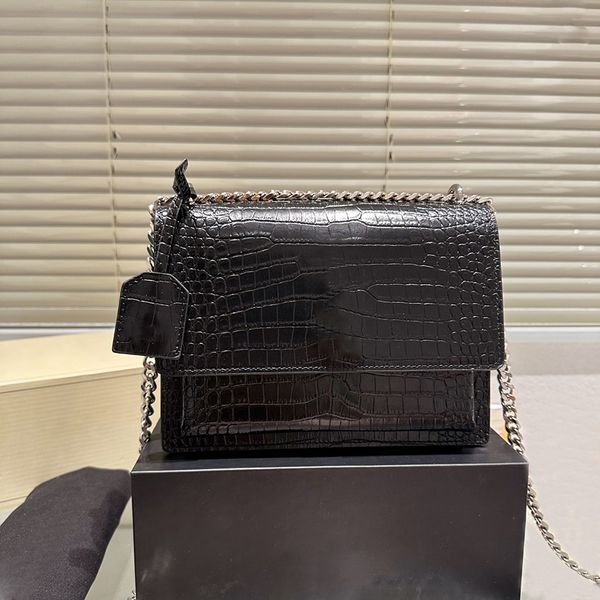 

2023 high-quality luxury handbag shoulder bag brand cross body classic flap envelope bag shape designer stitch leather ladies metal chain fl