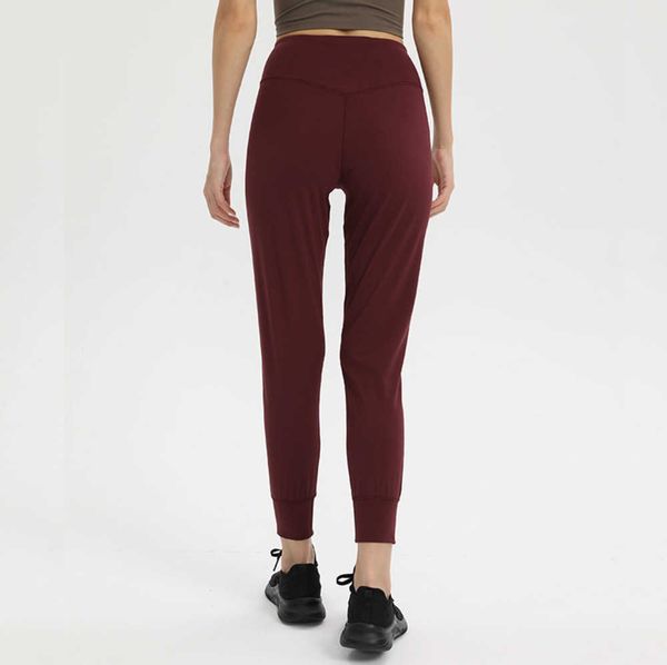 

naked feel loose fit sport yoga pants workout joggers women elastic gym leggings with two side pocket outdoor running shorts