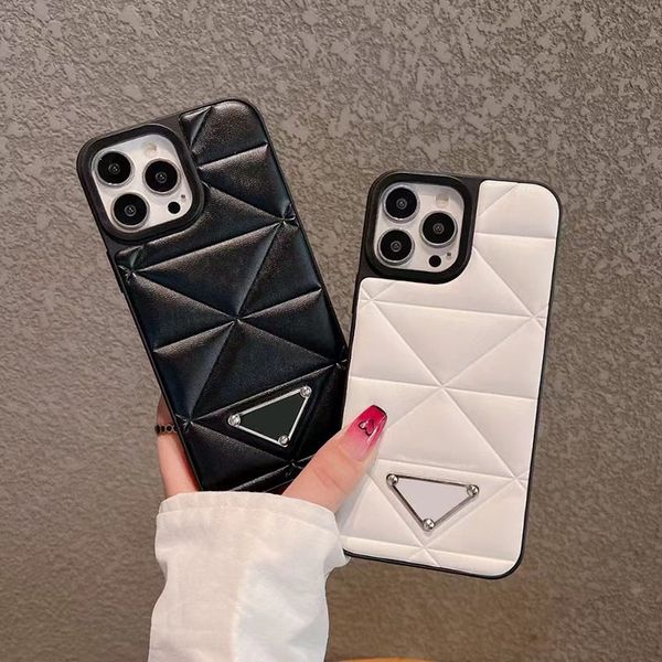 

iphone 14 case designer phone cases puffy big diamond pattern for apple 13 12 11 pro max plus luxury leather mobile back cover funda black w