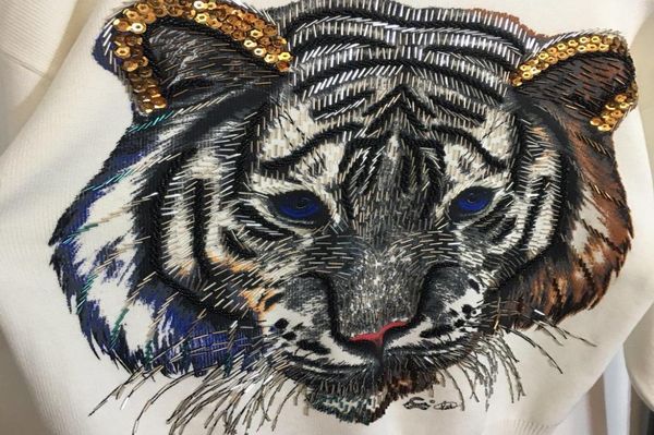 

fashion2018 blackwhitegray tiger sequins beads pullovers and long pants brand same style2 pieces sets for womens and mens 837891290491, White;black