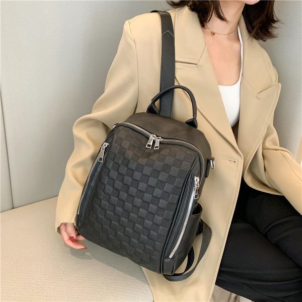

Fashionable women shoulder bag 4 colors simple Joker solid color embossed leather leisure backpack large capacity double zipper fashion travel backpacks, Black