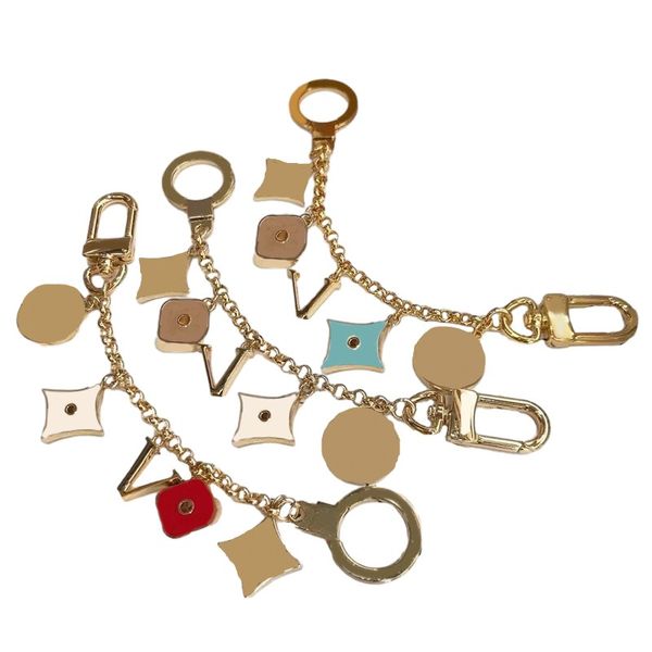 

Designer KeyChains Elegant Women's Bag Pendant Car Key Chains Letter Designed 3 Colors