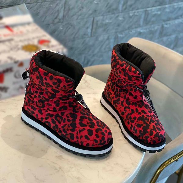 

boots, short boots, booties designer martin boots, high-end luxury fashion, must-have for warmth in autumn and winter, multi-color, fast de, Black