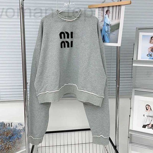 

womens jackets designer correct version of early autumn new gray letter round neck long sleeved versatile loose short hoodie trend for women, Black;brown