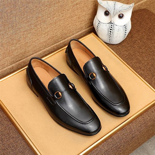 

men designer luxury dress leather shoes slip on patent leather mens casual oxford shoe moccasin glitter male footwear pointed toe shoes for, Black