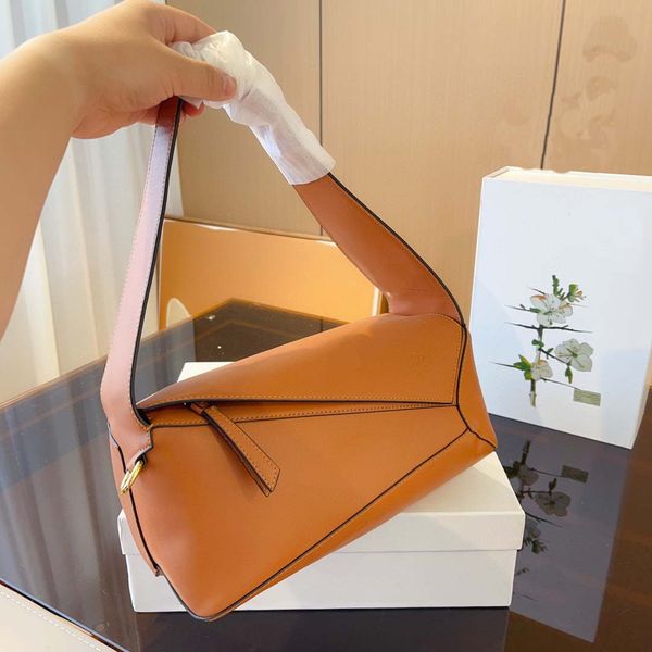 

simple handbag handbag new joker stitching geometric bag leather messenger bag lightweight large-capacity doctor bag