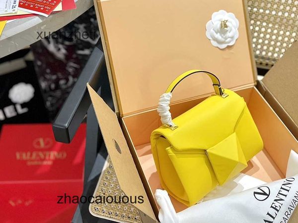 

high bags valentiinov one stud designer women lady pink quality luxury pp handbag bag handbag fashions 2023 new crossbody one shoulder mini