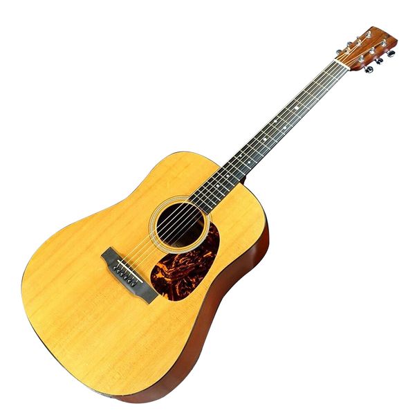 

d-16gt spruce 2012 acoustic guitar as same of the pictures
