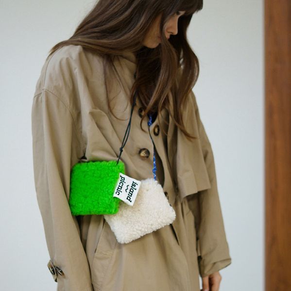

waist bags fashion mini lambswool for women bag white color cute female cross body autumn winter green purses and handbags 230831