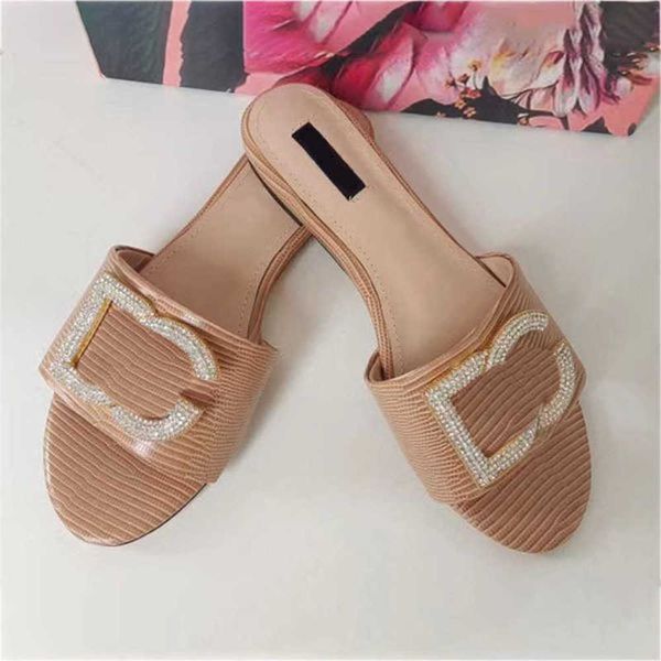 

designer slippers women casual flat diamond letter shoes word women wear versatile heel sandals 2211222, Black