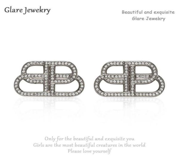 

designer fashion charms paris aristocratic autumn and winter women039s temperament earrings letters metal earrings personality 4948620, Golden
