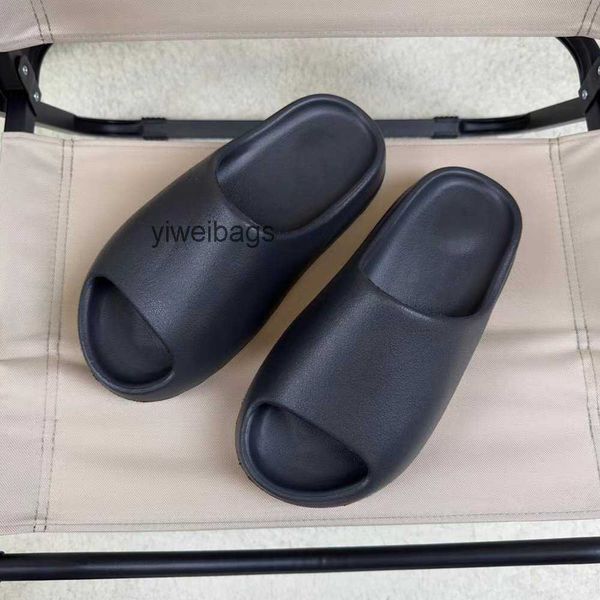 

yeezilies slides designer slippers sandals men woman black desert ararat onyx pure resin glow green slipper ochre bone clog brown shoe