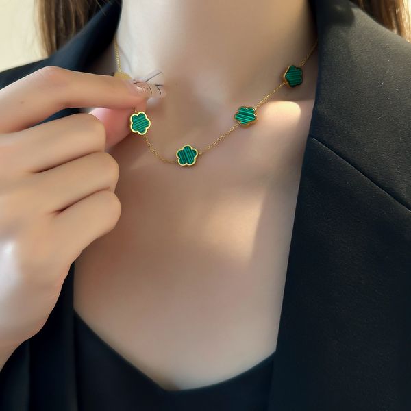 

beautiful 5 leaf clover pendant necklace bracelet for women gift, Silver