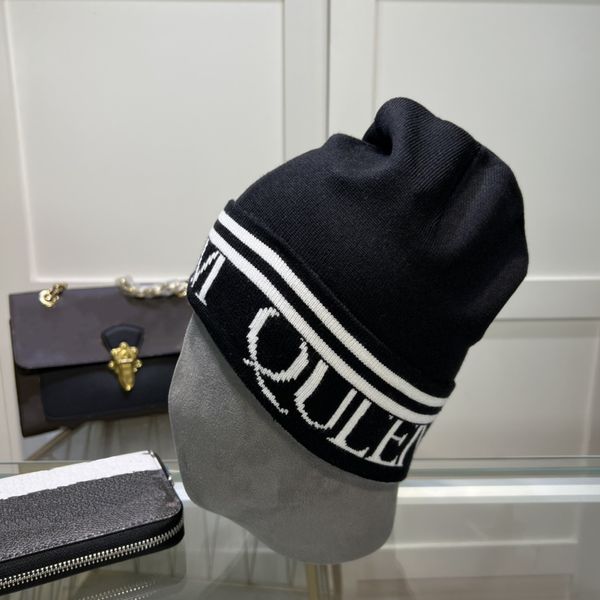 

designer beanie letter knitted luxury hat trend autumn winter wool elegance versatile temperament casual fashion warm gift, Blue;gray