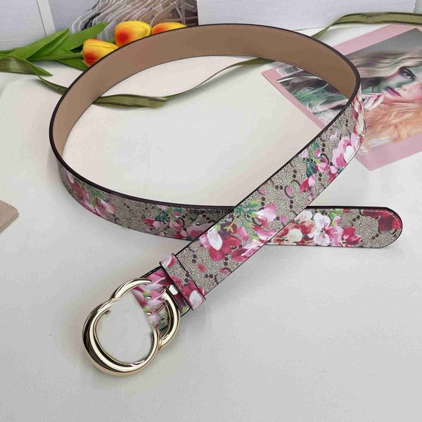 

lettre de ceinture de crateurd em odec einturesb o ucleli ssece inturescl assiquespo urho mmesbo ucleen or en cu irvr itablecau salhom mesfe, Black;brown